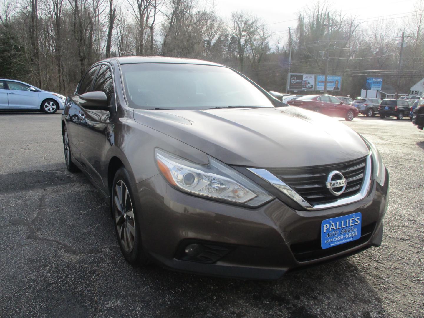 2016 GRAY Nissan Altima 2.5 SL (1N4AL3AP9GC) with an 2.5L L4 DOHC 16V engine, CVT transmission, located at 540a Delsea Drive, Sewell, NJ, 08080, (856) 589-6888, 39.752560, -75.111206 - Photo#8